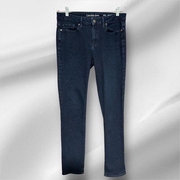 Calvin Klein Ultimate Skinny Women’s Jeans. 12 X 32 EUC - Picture 1 of 6